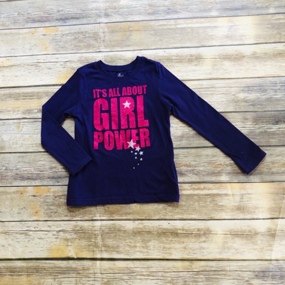 Girls adorable long sleeve t! Size 5/6